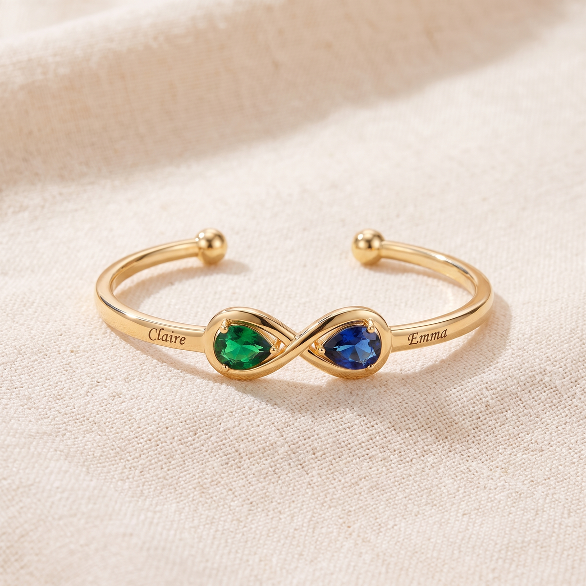 The bangle in gold