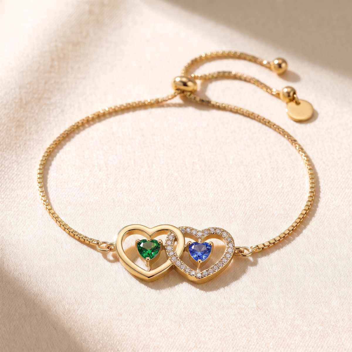 The bracelet in gold
